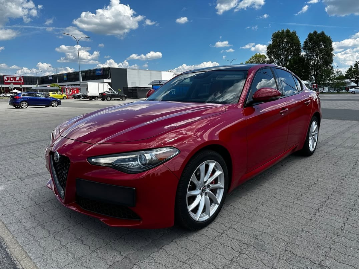 Alfa Romeo Giulia z USA