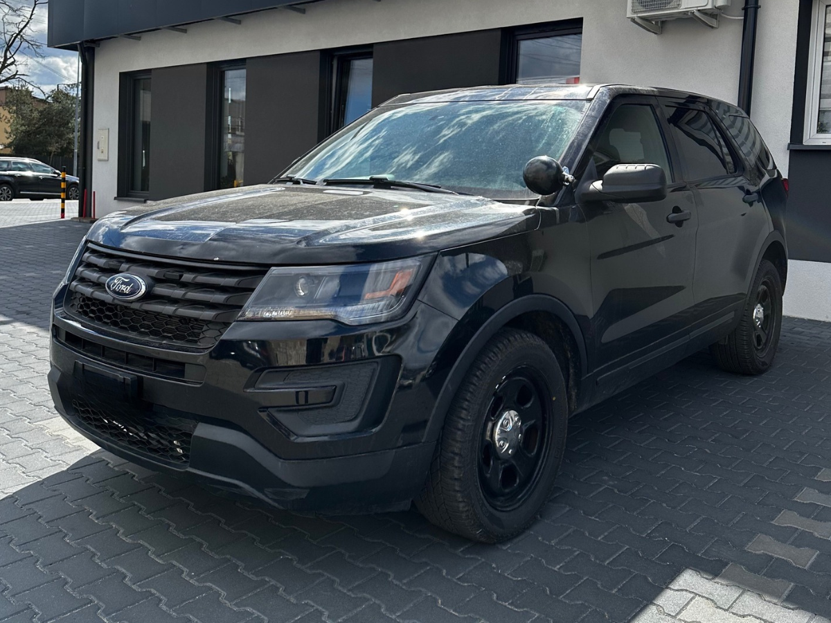 Ford Explorer Police z USA