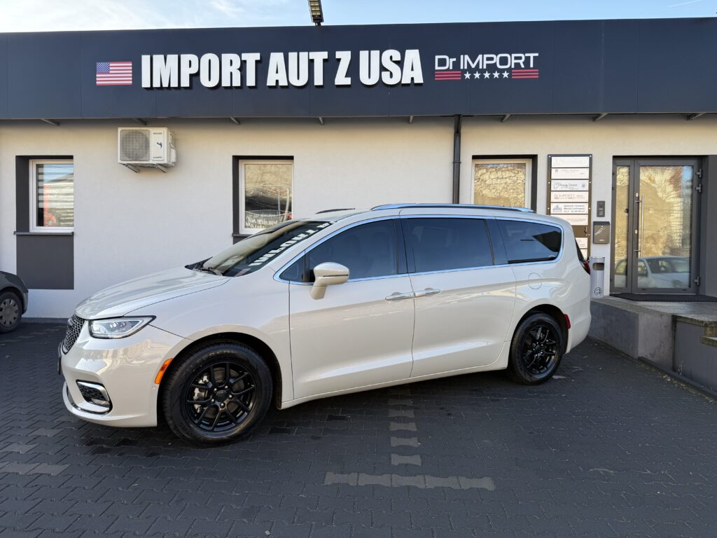 Chrysler Pacifica sprowadzony z Ameryki